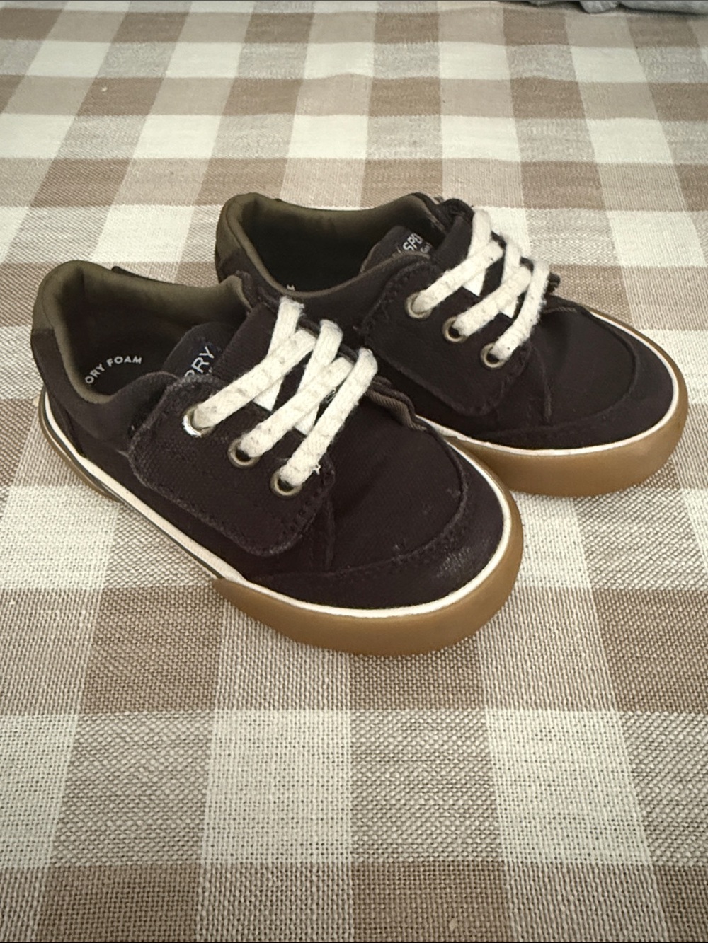 Sperry Topsider Washable Velcro Sneakers - 6C